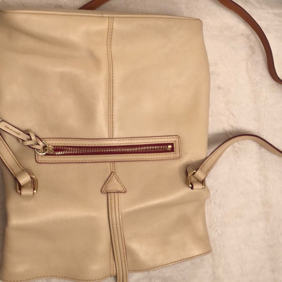 Dooney & Burke Crossbody with toggle closure - Picture 4 of 7